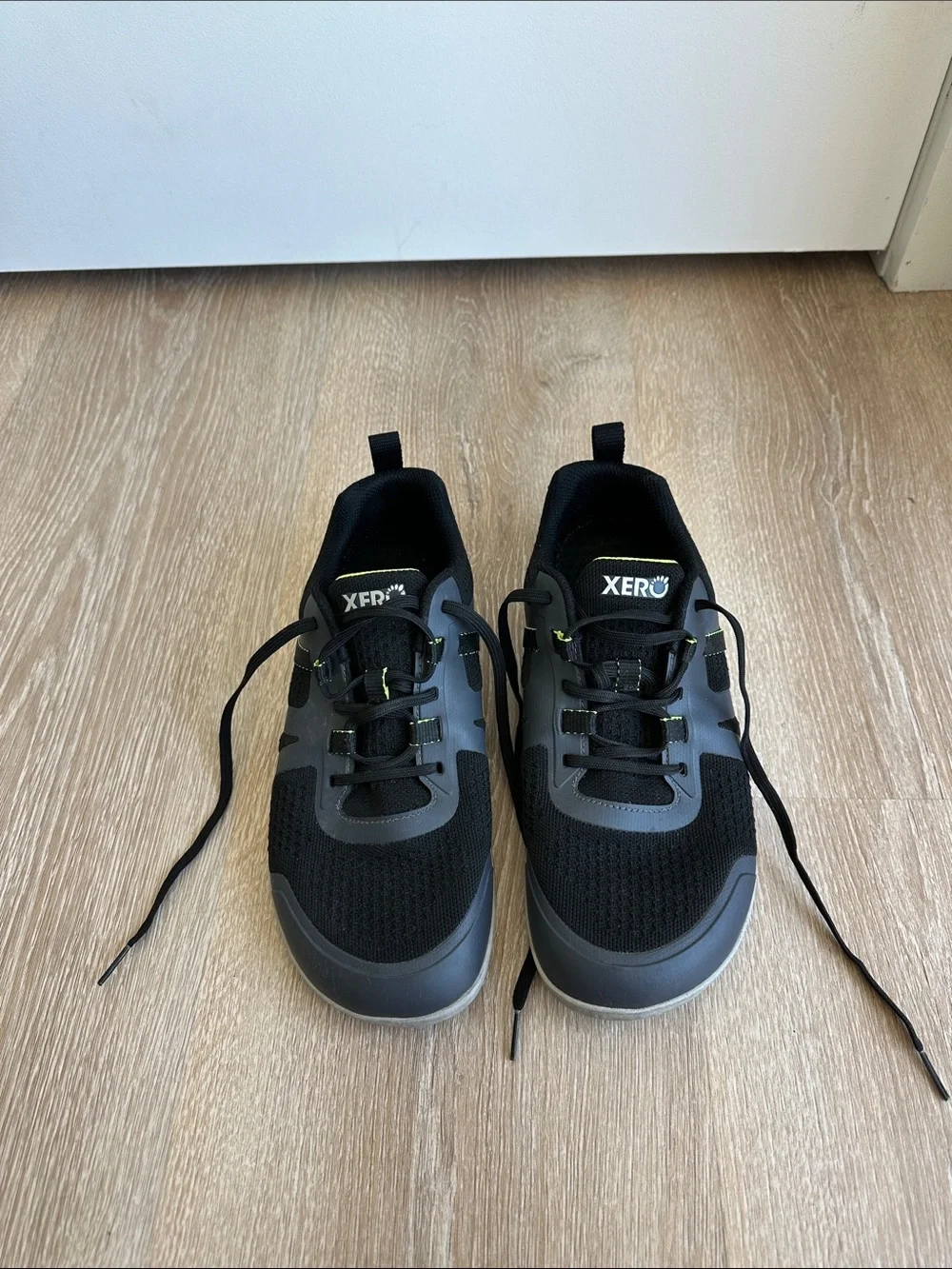 Xero Shoes Men's Barefoot Running Shoes Size 8.5 Black Minimalist Zero Drop